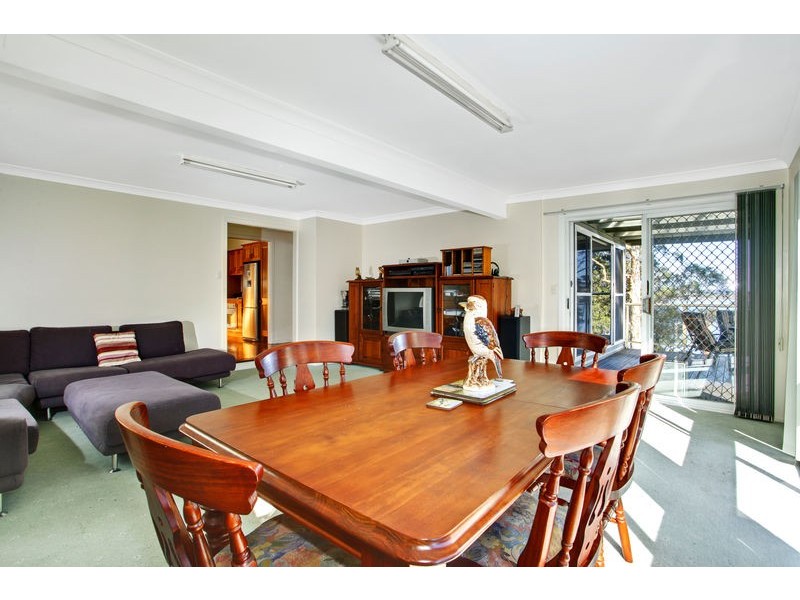 16 Lexington Parade, Green Point NSW 2251