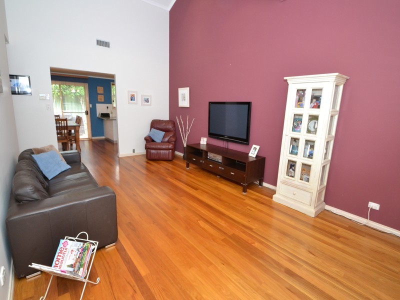 4/3 Teal Close, Green Point NSW 2251