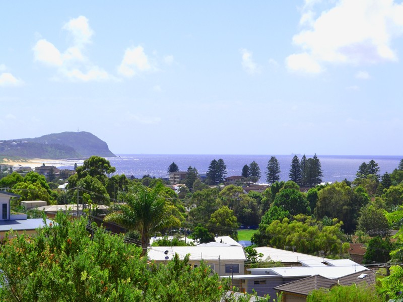 10 Cottee Cres, Terrigal NSW 2260