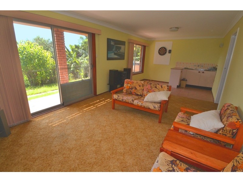 10 Cottee Cres, Terrigal NSW 2260