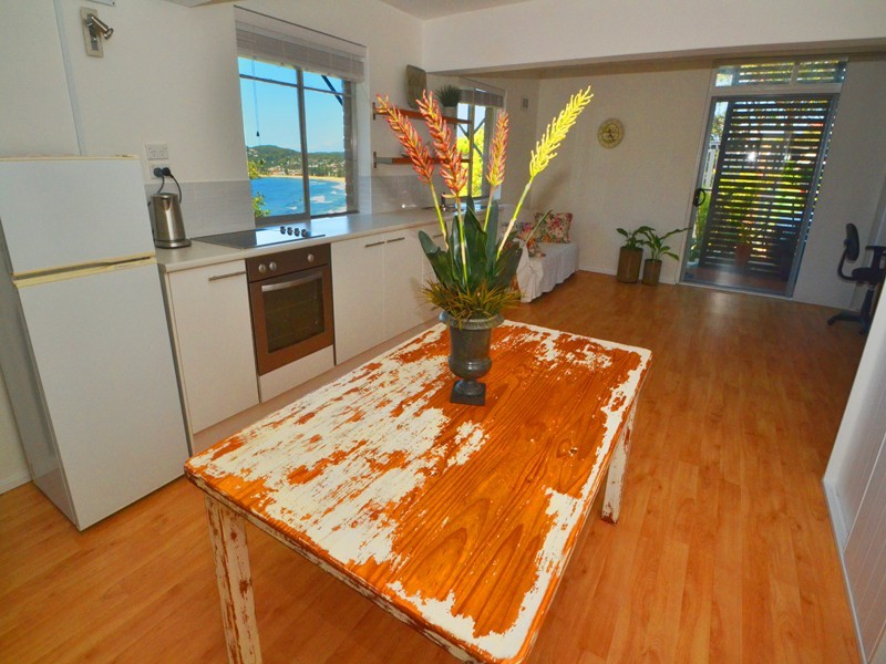 80 Tramway Rd, North Avoca NSW 2260