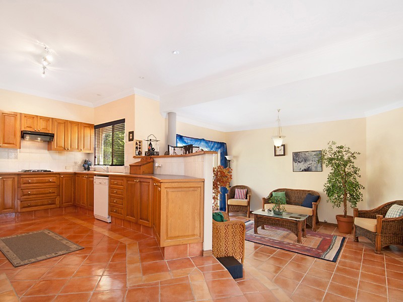 25 Sanctuary Pl, Bateau Bay NSW 2261