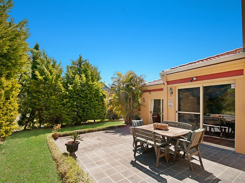 25 Sanctuary Pl, Bateau Bay NSW 2261