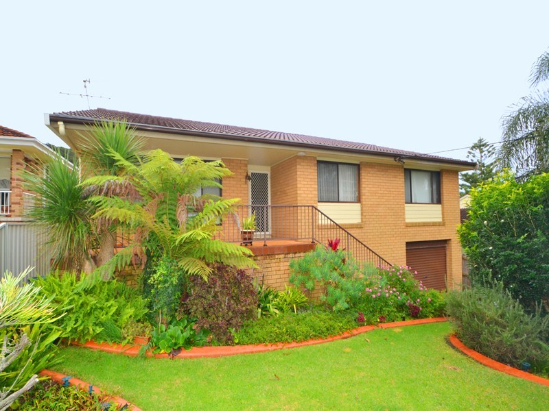12 Barooga Rd, Wamberal NSW 2260