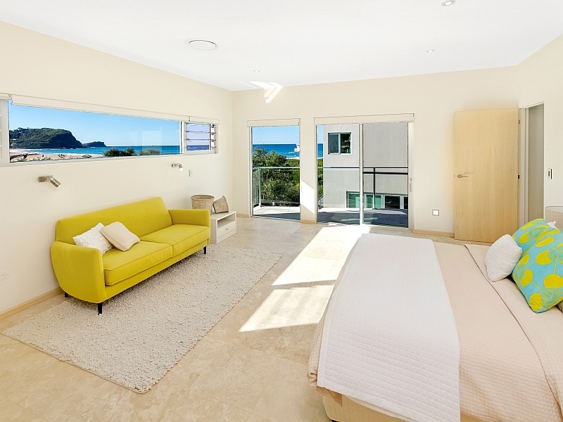 165 Avoca Dr, Avoca Beach NSW 2251
