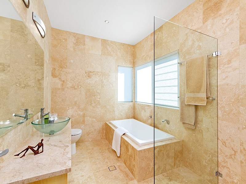 165 Avoca Dr, Avoca Beach NSW 2251