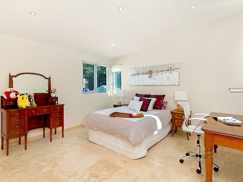 165 Avoca Dr, Avoca Beach NSW 2251