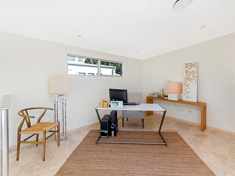 165 Avoca Dr, Avoca Beach NSW 2251