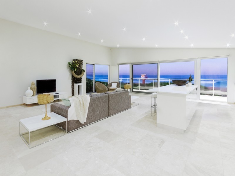 165 Avoca Dr, Avoca Beach NSW 2251