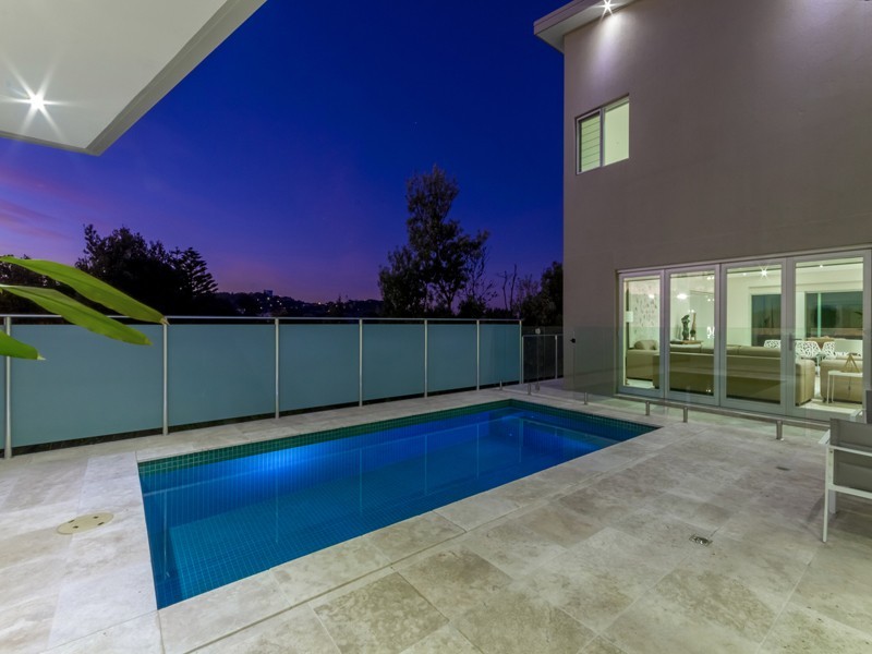 165 Avoca Dr, Avoca Beach NSW 2251