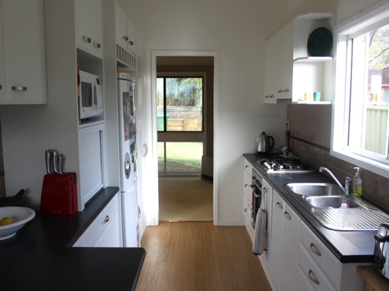 91 Lowanna Avenue, Forresters Beach NSW 2260