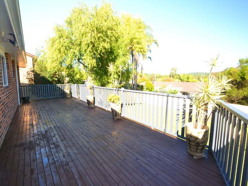 24 Arakoon Street, Kincumber NSW 2251