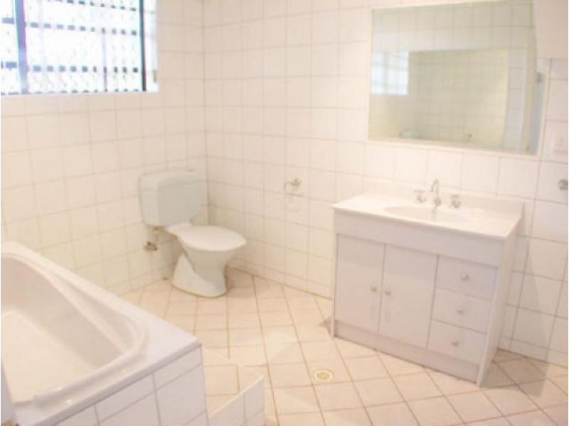 D/S 28 Riviera Avenue, Terrigal NSW 2260