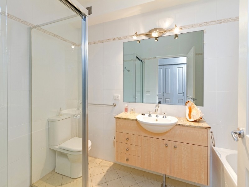 2/38 Boomerang Road, Terrigal NSW 2260