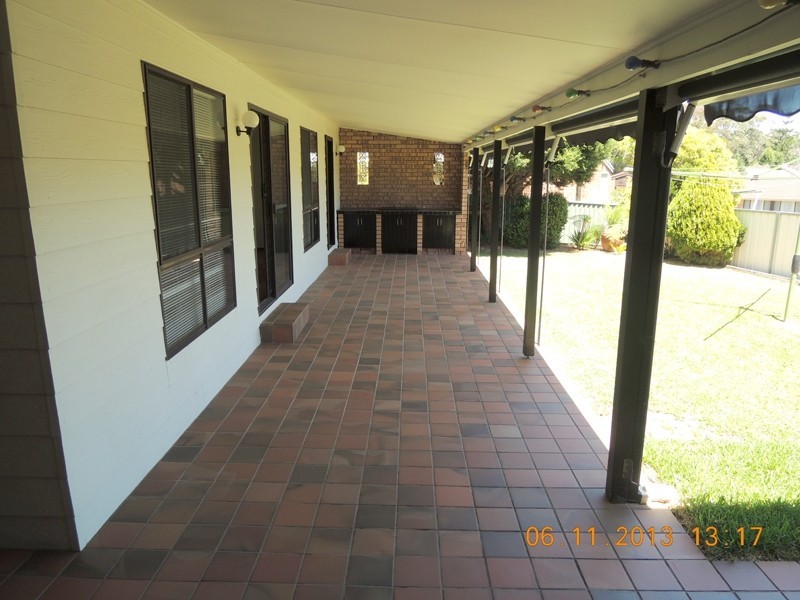 10 Caloola Close, Bateau Bay NSW 2261