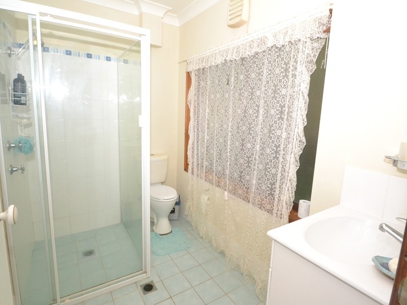 2/126a Ocean View Drive, Wamberal NSW 2260