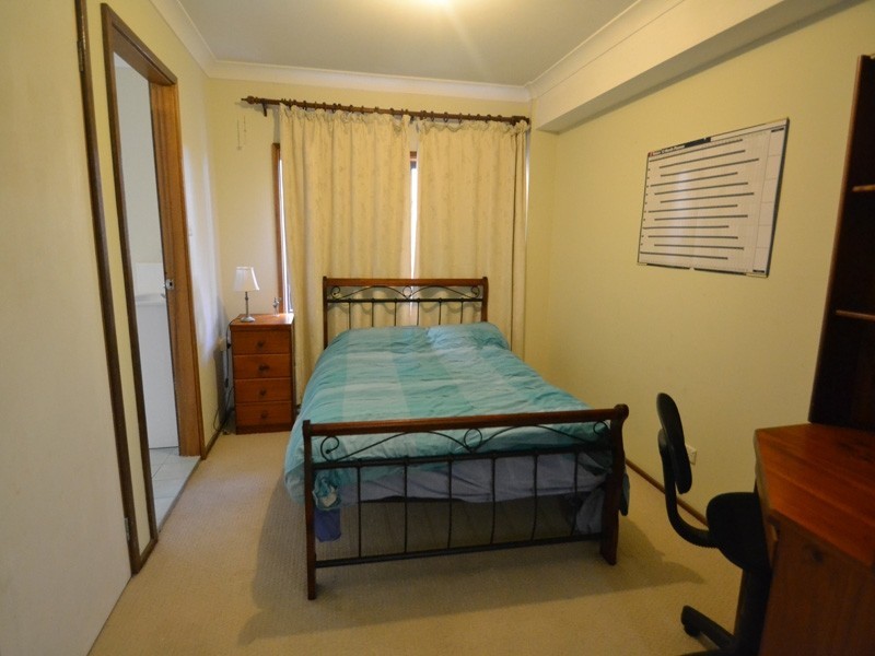 2/126a Ocean View Drive, Wamberal NSW 2260