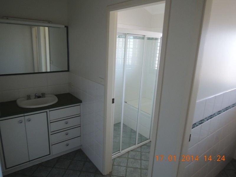 54 Kalakau Ave, Forresters Beach NSW 2260