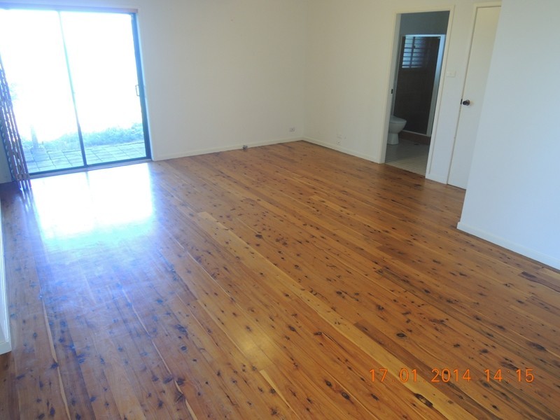 54 Kalakau Ave, Forresters Beach NSW 2260