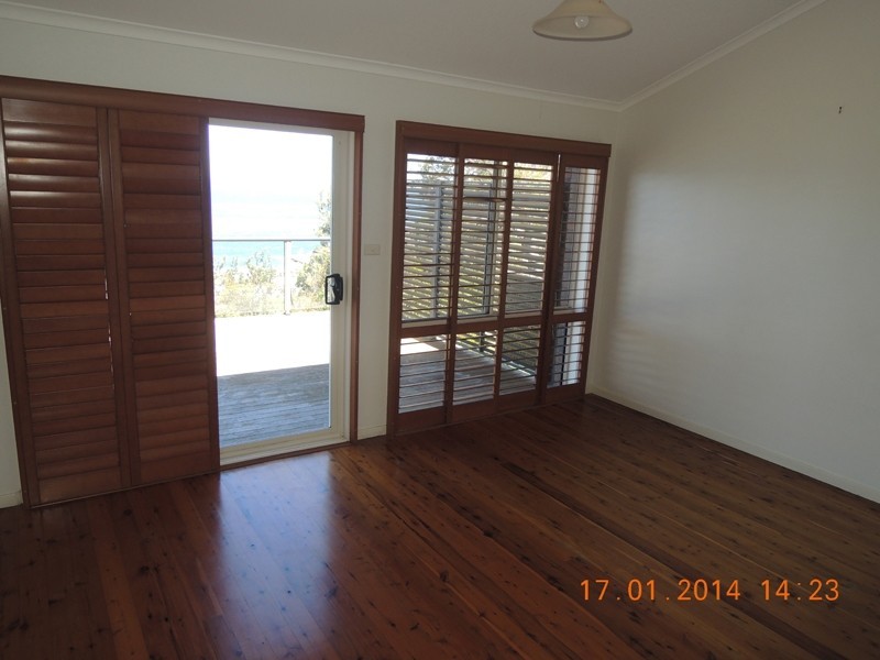 54 Kalakau Ave, Forresters Beach NSW 2260