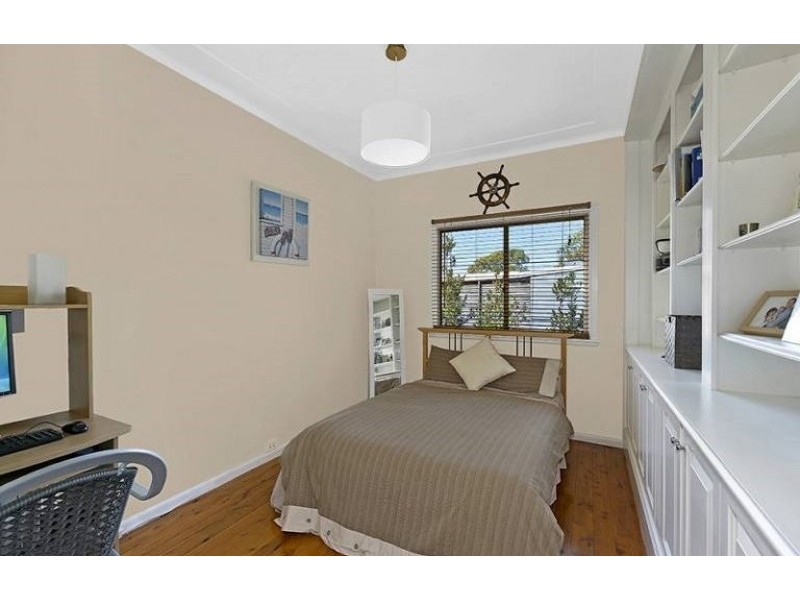 10 Ogilvie Street, Terrigal NSW 2260