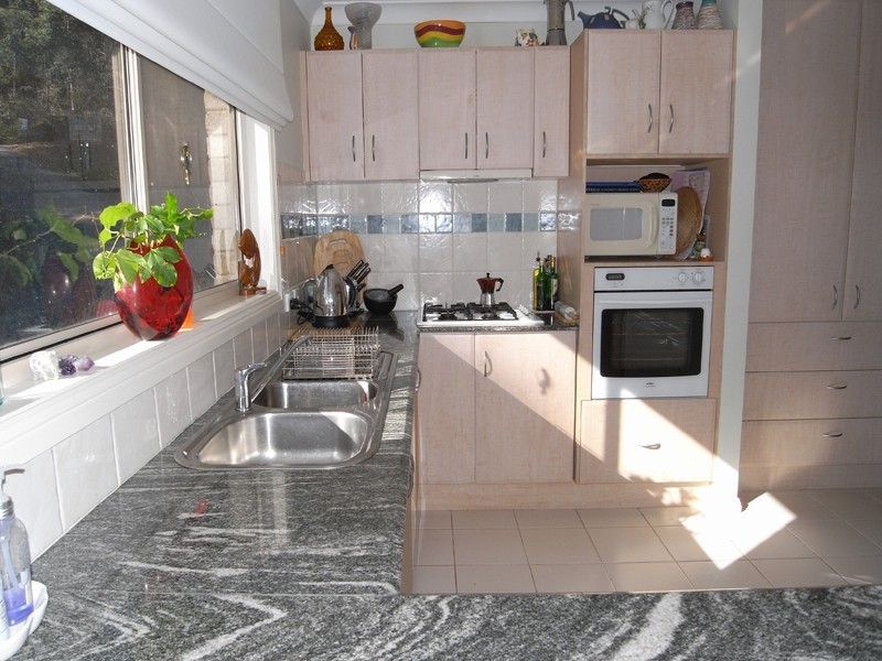 321 Avoca Drive, Green Point NSW 2251