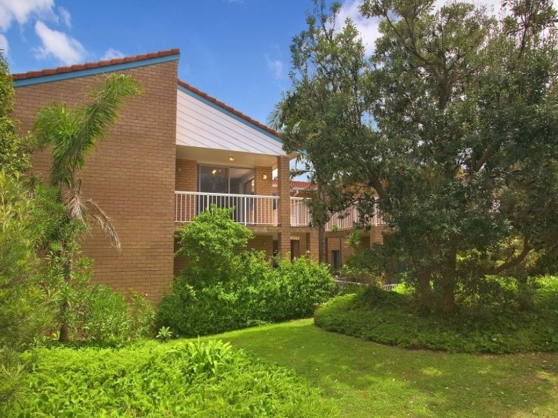 2/2-12 Bluewave Crescent, Forresters Beach NSW 2260