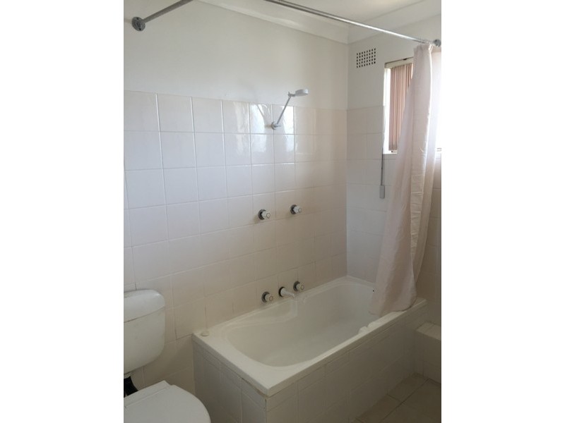 2/1 Bundara Avenue, Wamberal NSW 2260