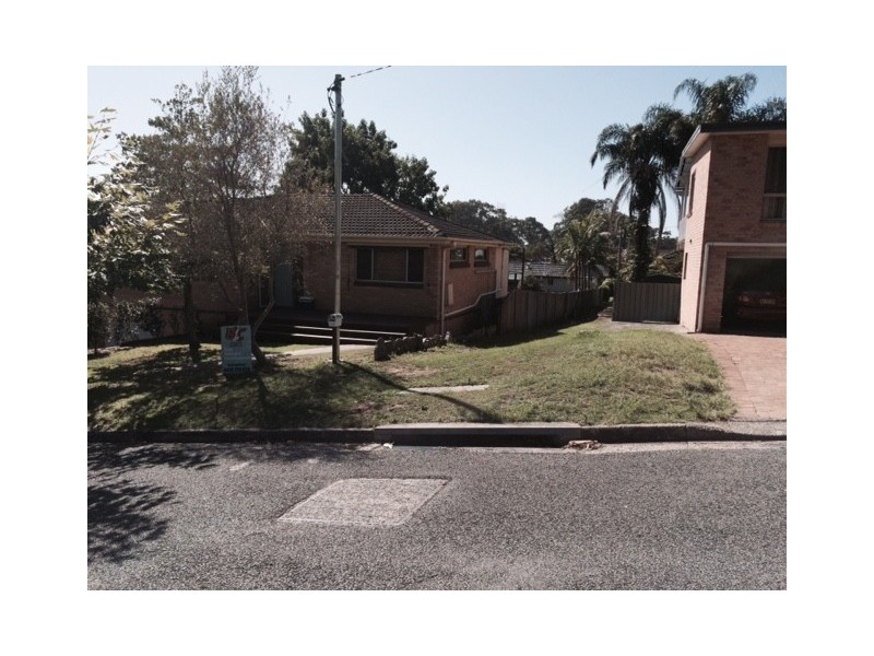 Cabin/26 Benwerrin Road, Wamberal NSW 2260