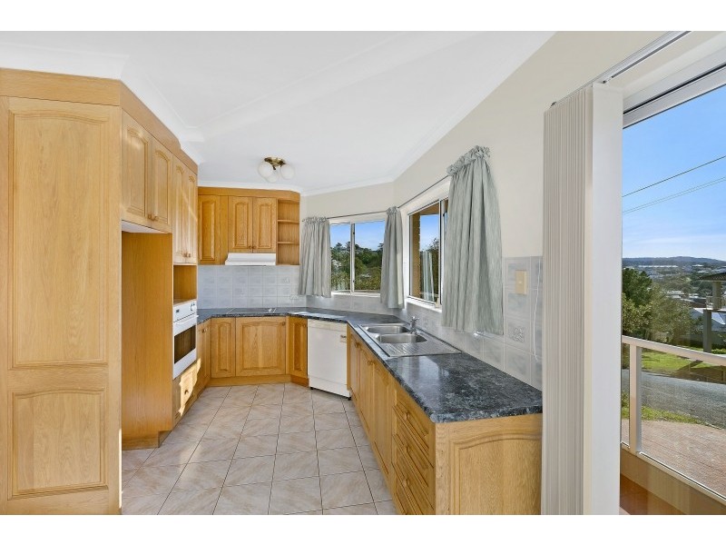 2/33 Tiarri Crescent, Terrigal NSW 2260