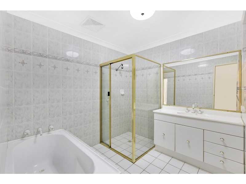 2/33 Tiarri Crescent, Terrigal NSW 2260