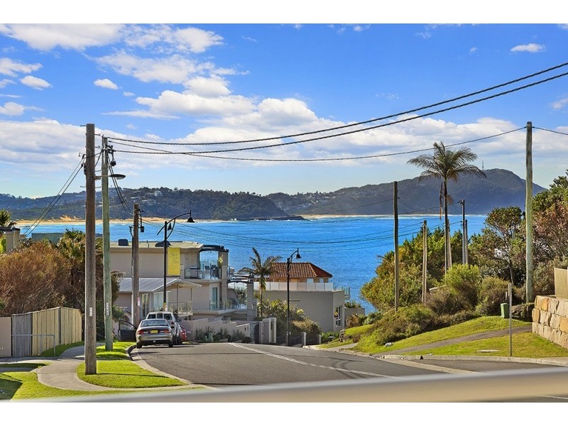 1/1 Tiarri Crescent, Terrigal NSW 2260