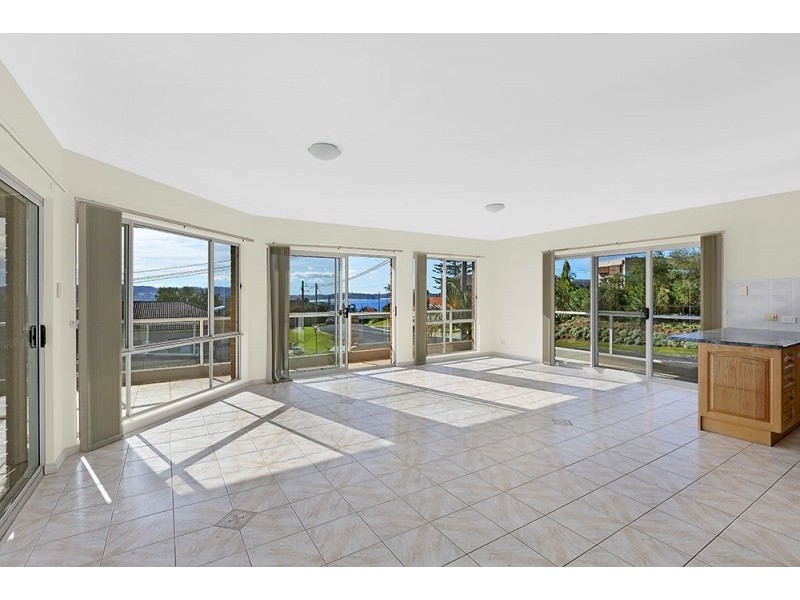 1/1 Tiarri Crescent, Terrigal NSW 2260