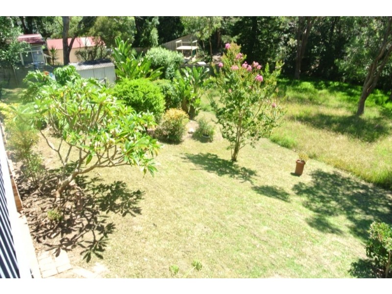 2 Maas Parade, Forresters Beach NSW 2260