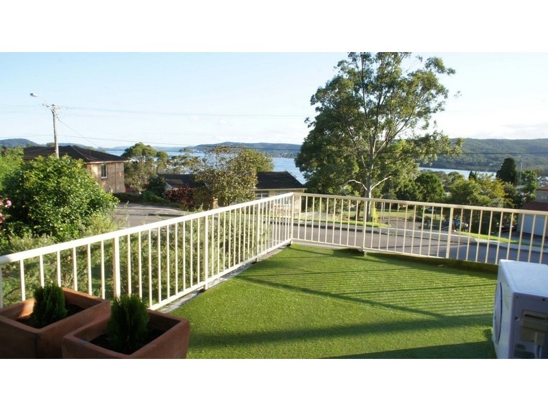 2/99 Henry Parry Drive, Gosford NSW 2250