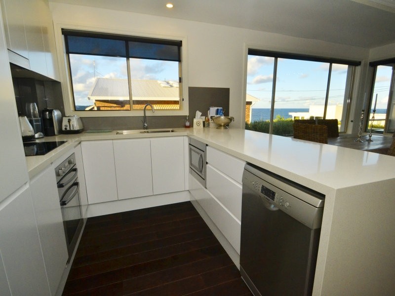 1/11 Barnhill RD, Terrigal NSW 2260