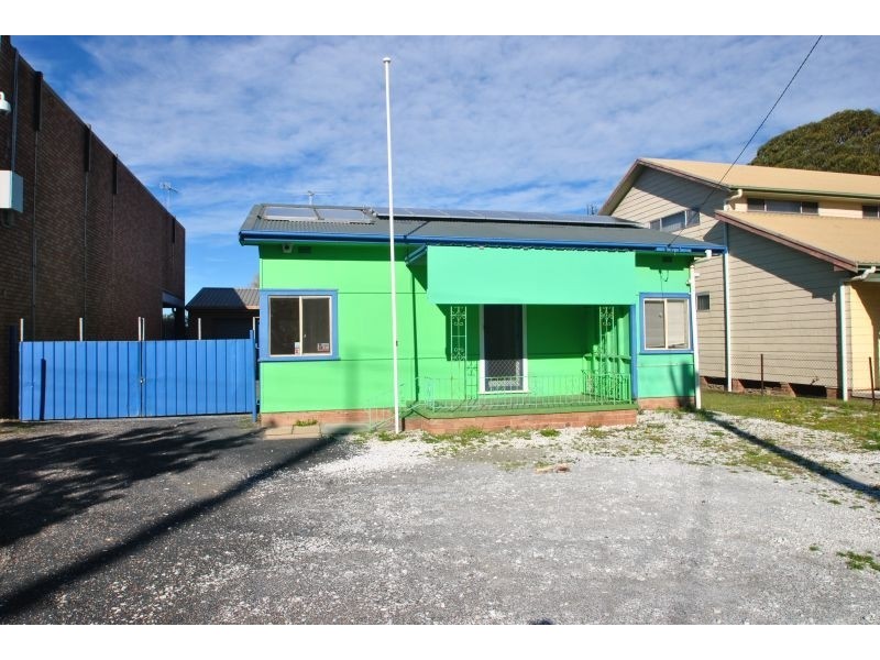 305 Main Road, Toukley NSW 2263