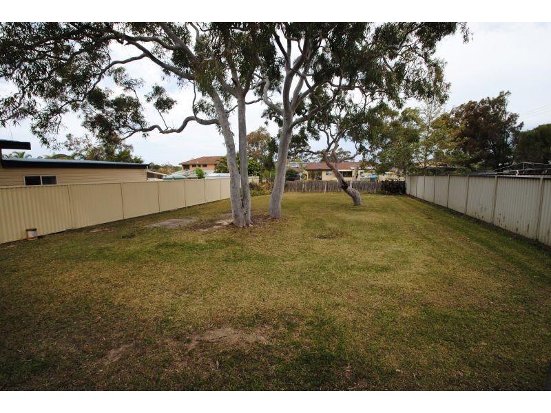 32 Coraldeen Avenue, Gorokan NSW 2263
