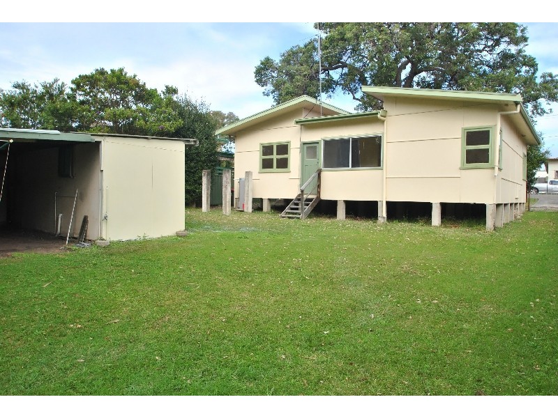14 Ninth Ave, Toukley NSW 2263
