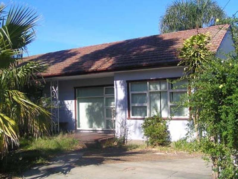 11 Kantara Rd, Canton Beach NSW 2263
