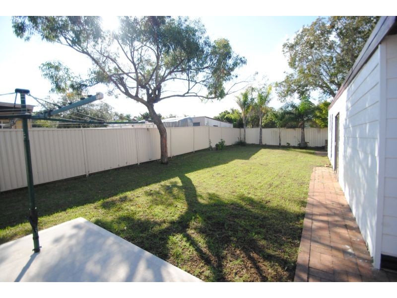 3 Spring Valley Ave, Gorokan NSW 2263