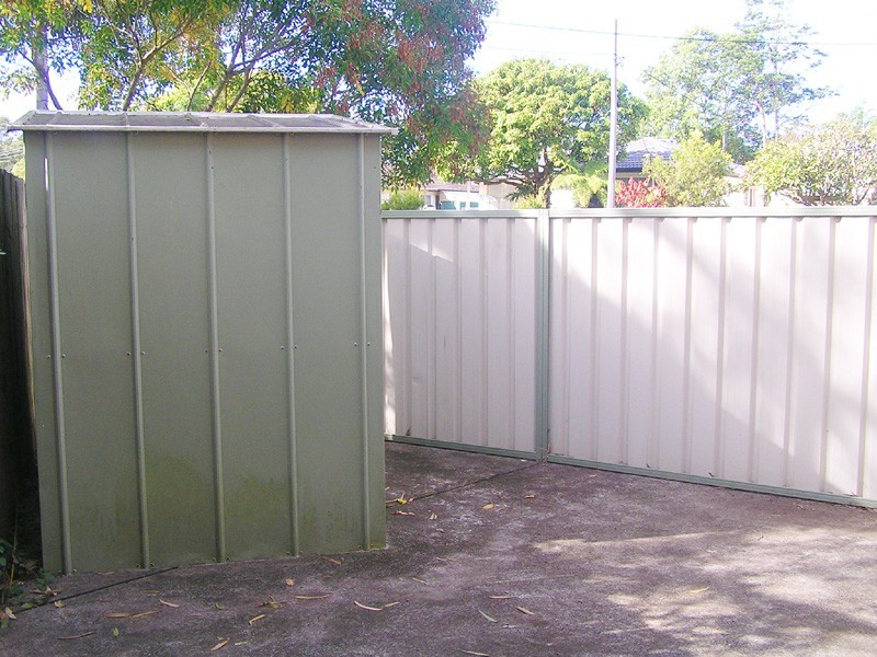 Mannering Park NSW 2259