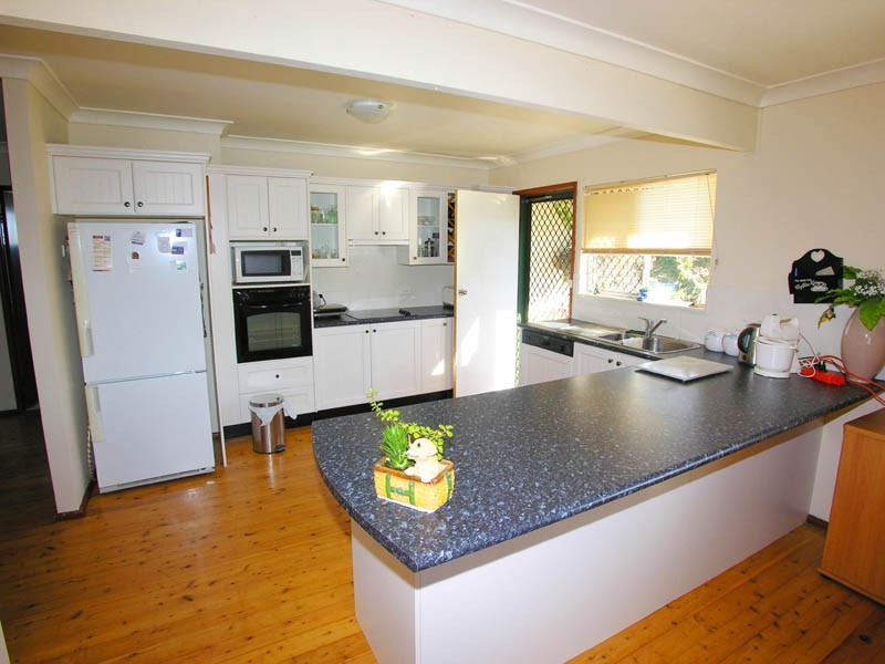 Halekulani NSW 2262