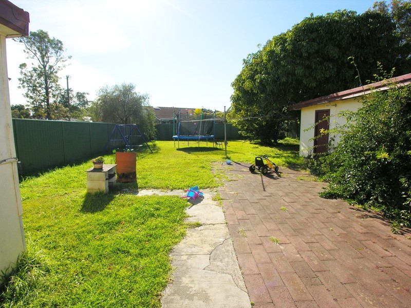 6 Hammond Road, Toukley NSW 2263