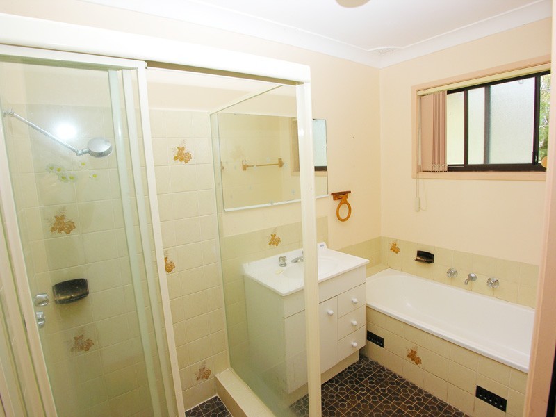 86 Playford Rd, Killarney Vale NSW 2261