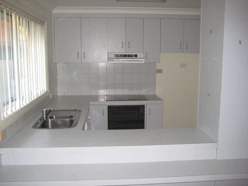 3/8 Young Street, Norah Head NSW 2263