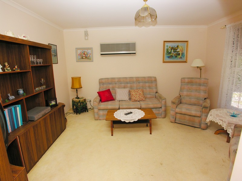 35 Premier Way, Bateau Bay NSW 2261