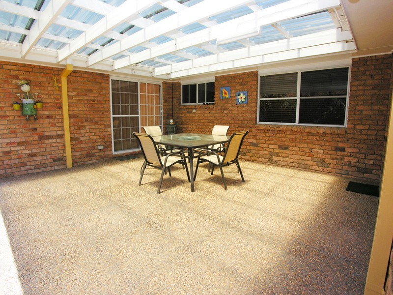 90 Robertson Road, Killarney Vale NSW 2261