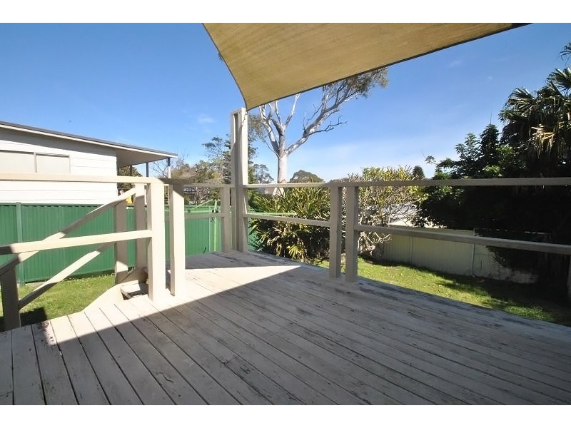 14 Coonanga Ave, Budgewoi NSW 2262