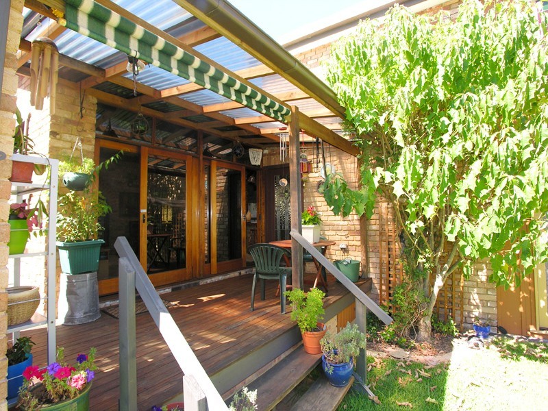 93 Lakeside Parade, The Entrance NSW 2261